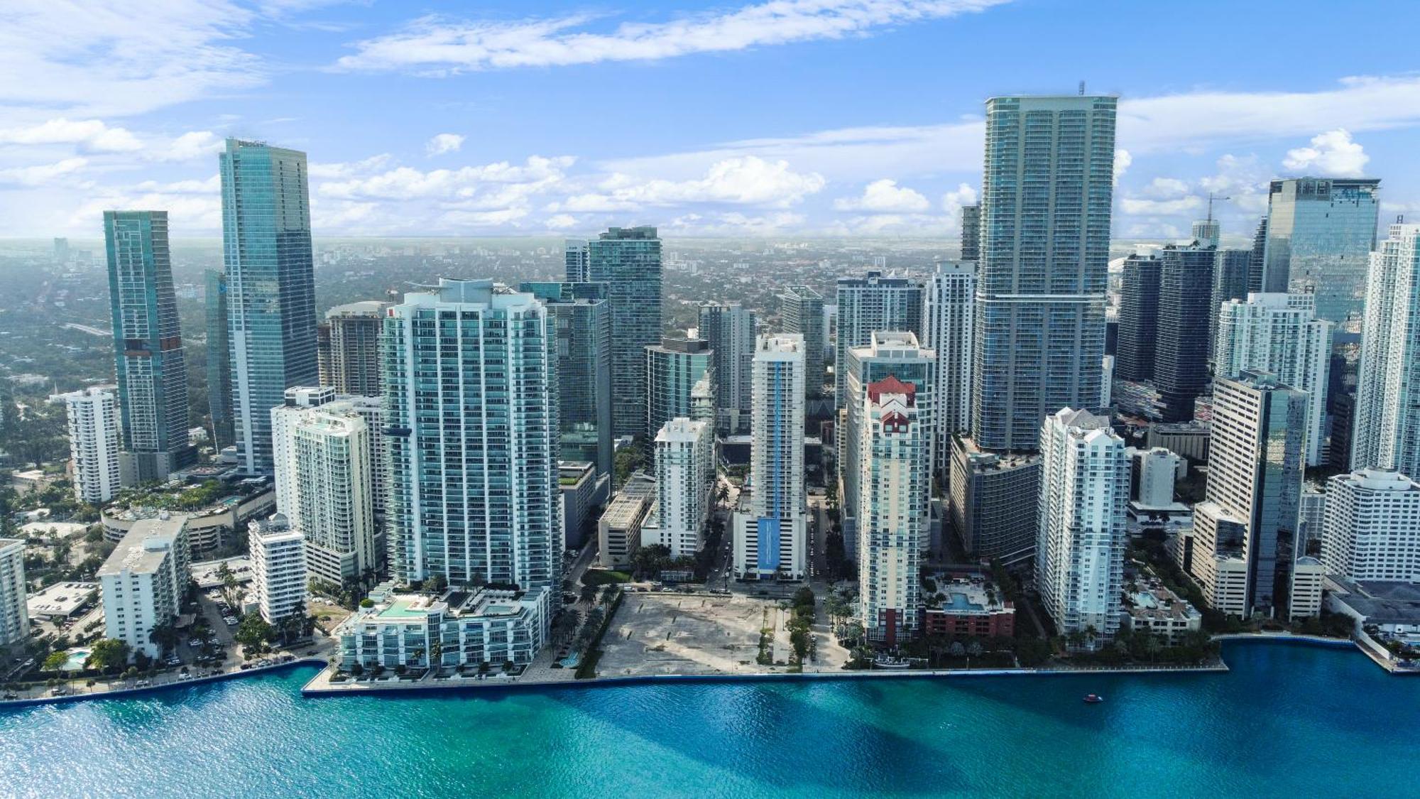 Upscale Brickell 3 Bedroom With Water Views And Free Parking Miami Luaran gambar