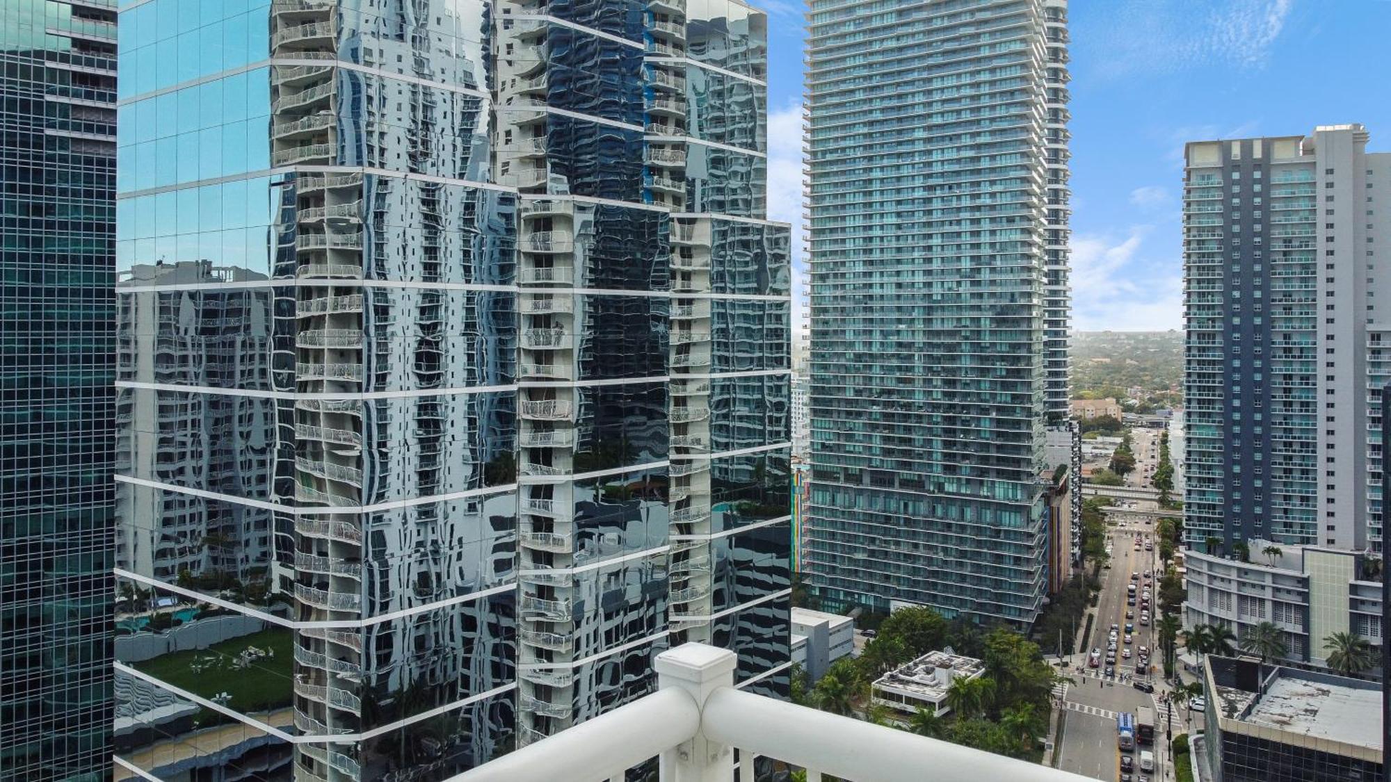 Upscale Brickell 3 Bedroom With Water Views And Free Parking Miami Luaran gambar