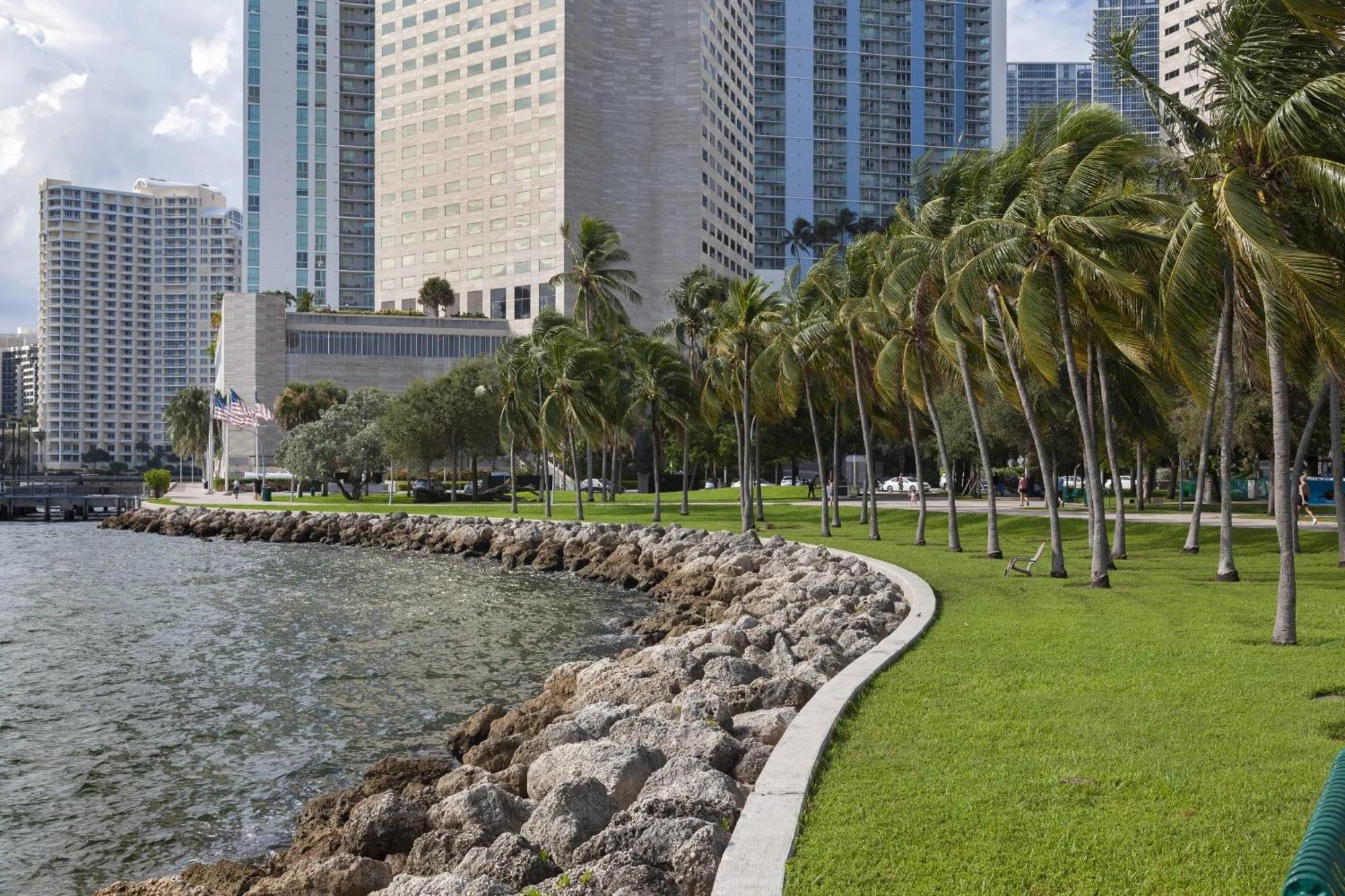 Upscale Brickell 3 Bedroom With Water Views And Free Parking Miami Luaran gambar