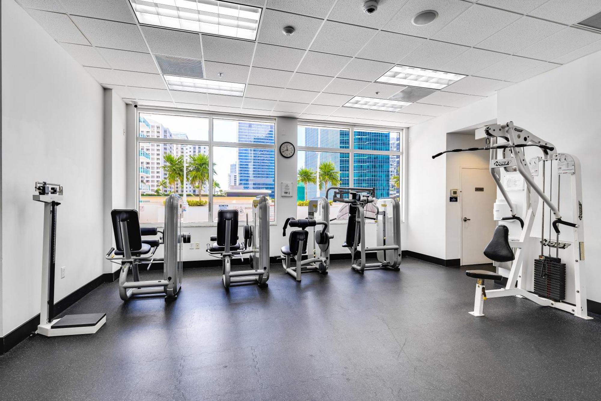 Upscale Brickell 3 Bedroom With Water Views And Free Parking Miami Luaran gambar