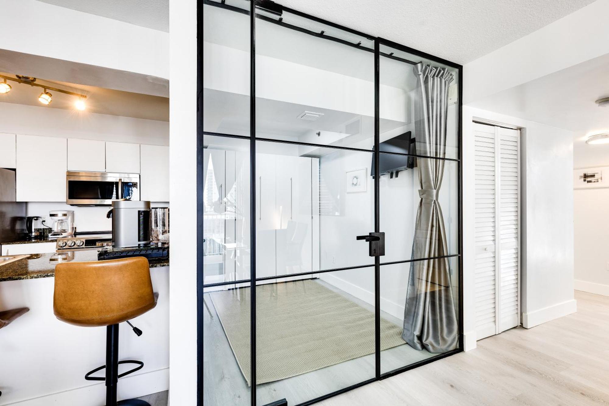 Upscale Brickell 3 Bedroom With Water Views And Free Parking Miami Luaran gambar